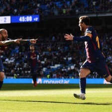 Manchester United želi Barcelonu Aleix Vidal